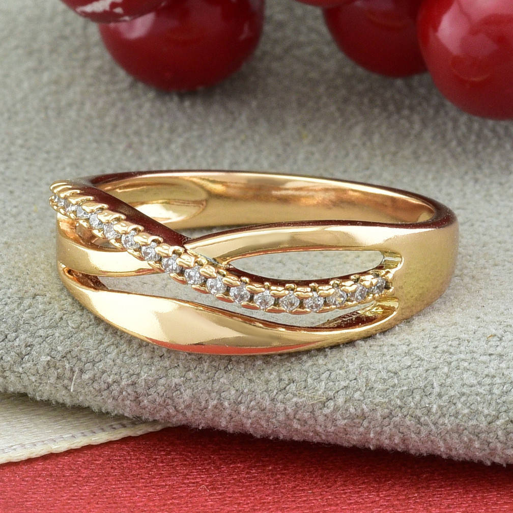 

Кольцо Xuping 15180 ширина 8 мм белые фианиты позолота 18К размер 19