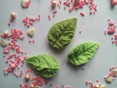 

Сахарные листики двухсторонние, средние, для украшения кондитерских изделий