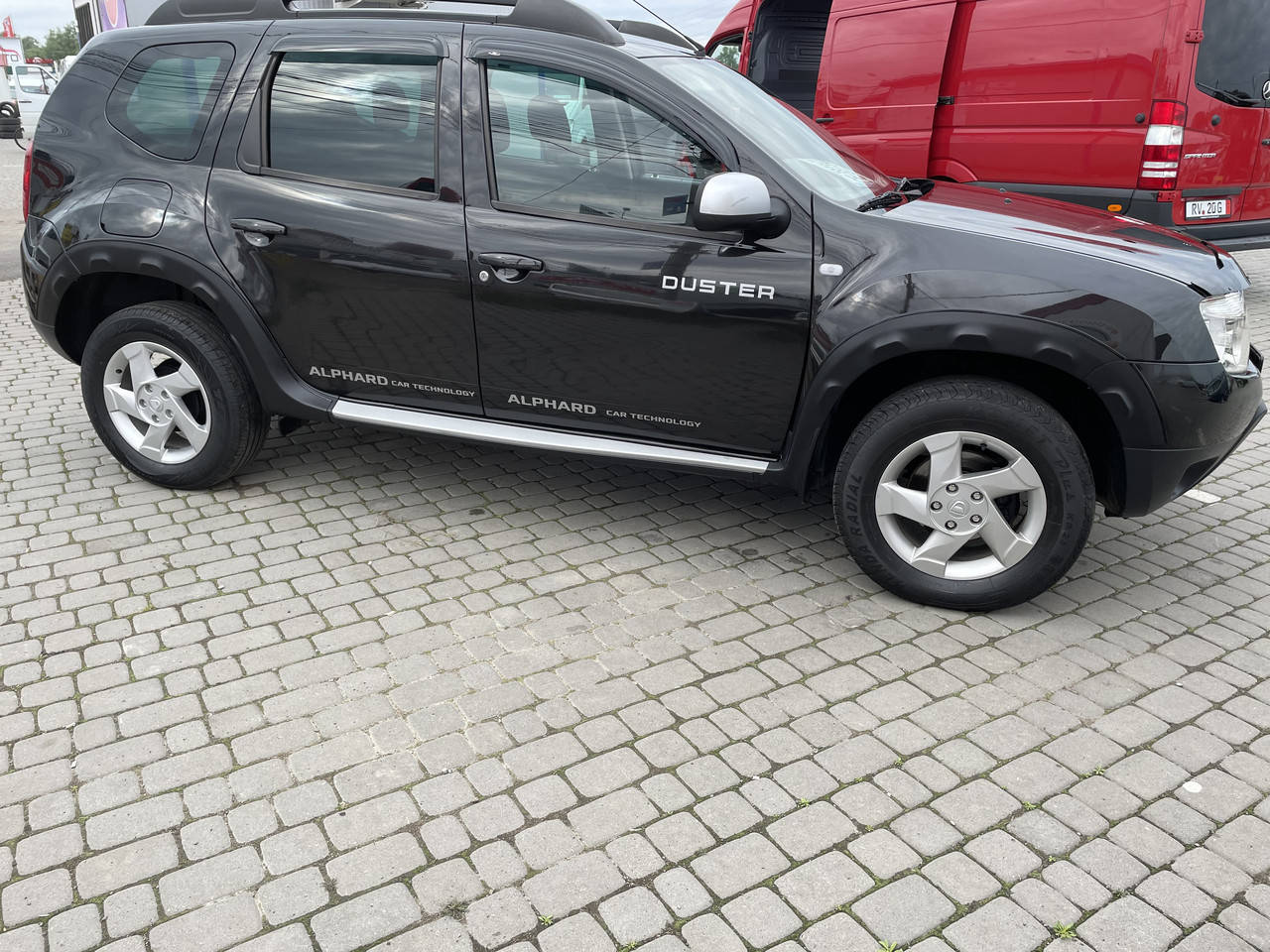 

Арки (8 шт, пластиковые) - Dacia Duster 2008-2018 гг.