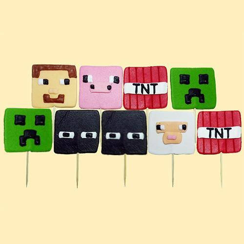 

Сахарные украшение на торт топперы Майнкрафт.