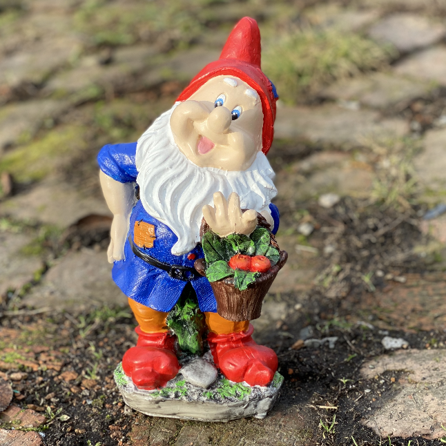 

Садовая фигура Гном с корзиной, Синий