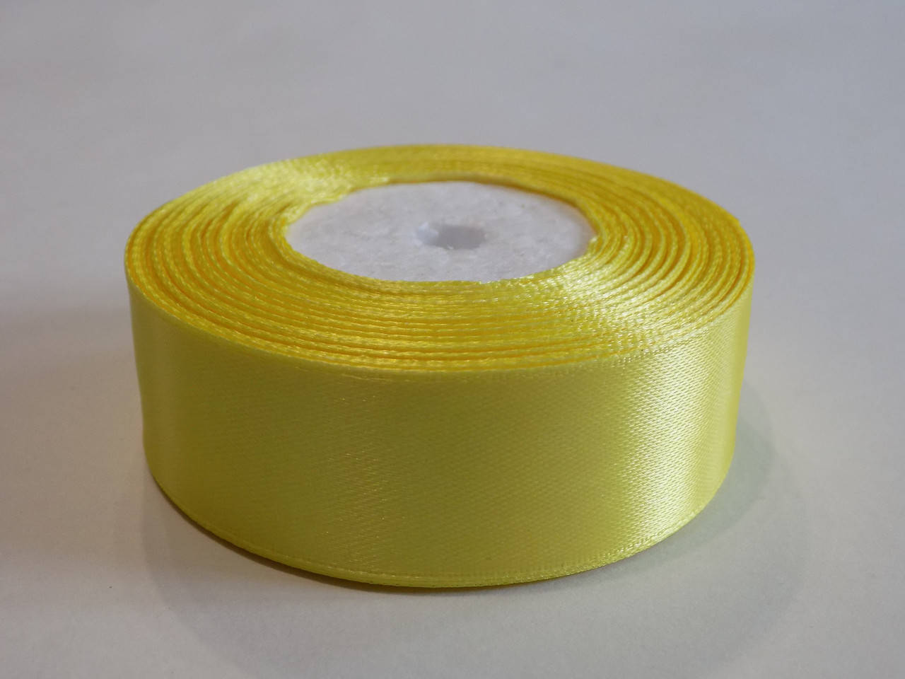 

Лента атласная 2.5 см