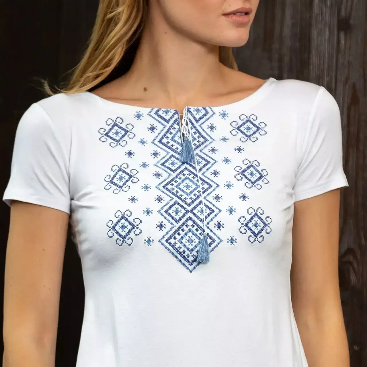 

Жіноча футболка-вишиванка M.S. 44-54 р. Карпатський орнамент білий jf062, Белый