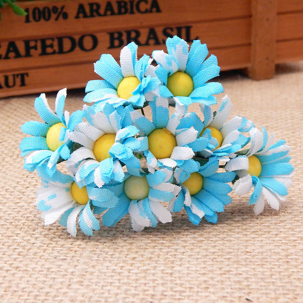 

Букет ромашек ткань 2,5 см, голубые