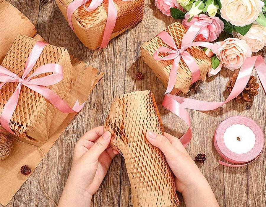 

Cотовая крафт-бумага PaperPack для подарков, творчества и рукоделий, рулон - 28 см х 50 м