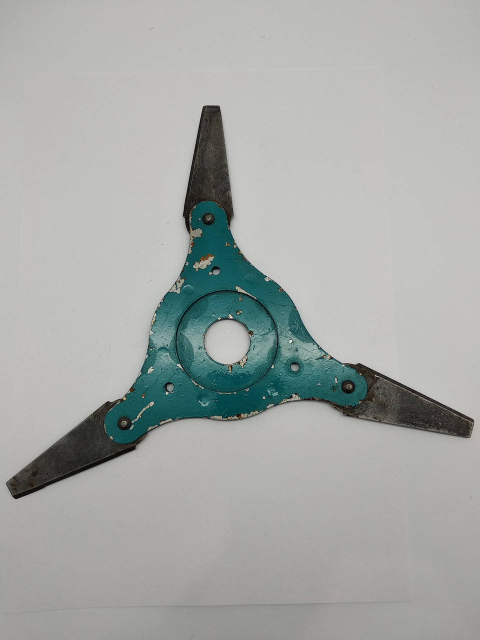 

Нож к мотокосе трех лопастной