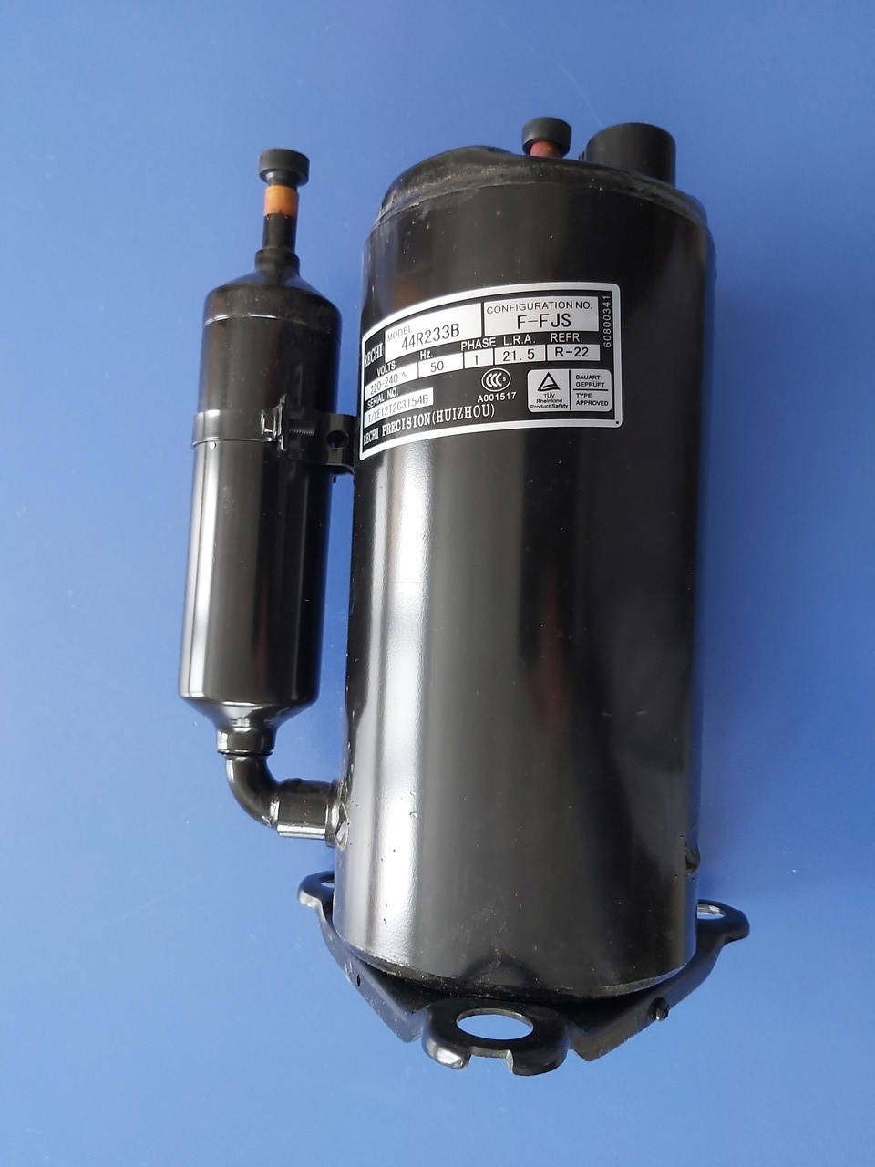 

Компрессор для кондиционеров RECHI 44R233B 9000 btu/h R22 - 9379002633