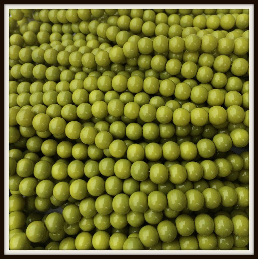 

Бусины керамика 8 мм гороховые ( 100-110 шт на нитке)