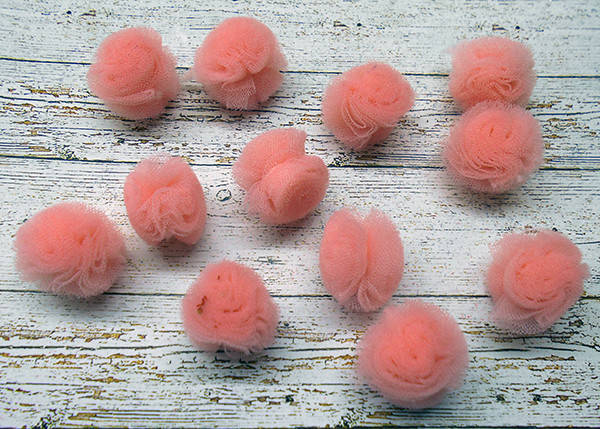 

Помпон 2,5см з фатину, персиковий