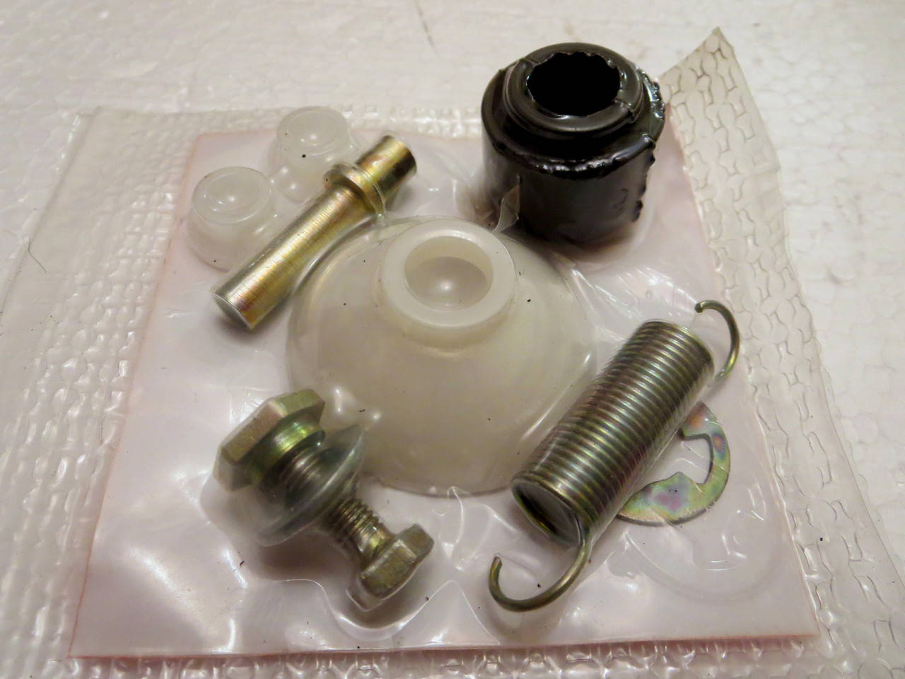 

Ремкомплект кулисы КПП на Славуту, Таврию.