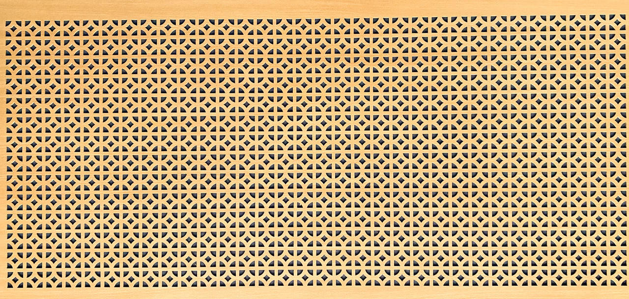 

Панель (решетка) декоративная перфорированная, цвет бук, 1240 мм х 680 мм