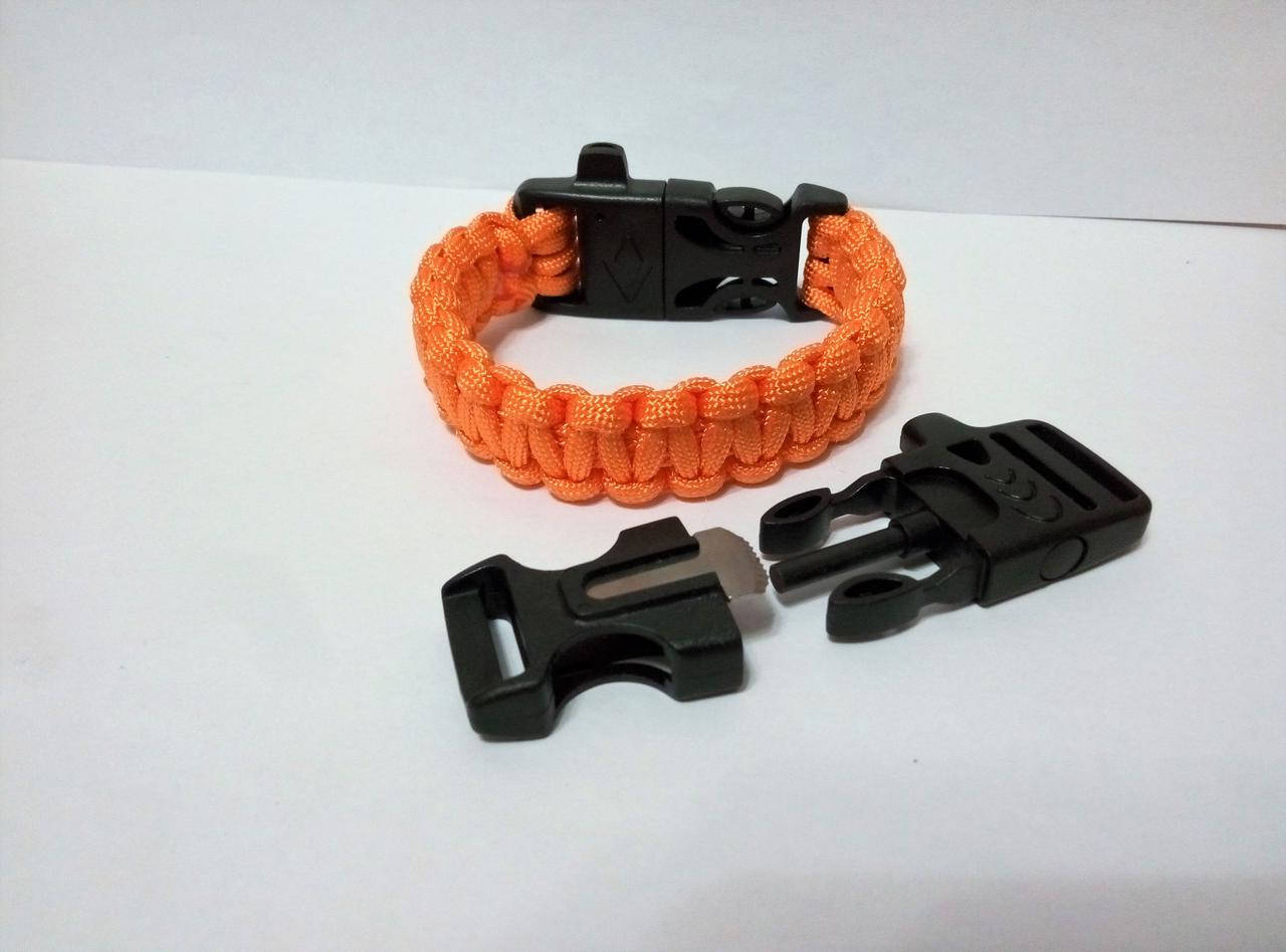 

Браслет выживания из паракорда плетение Кобра, 4 в 1 (паракорд, кресало-огниво, свисток, режущая кромка)