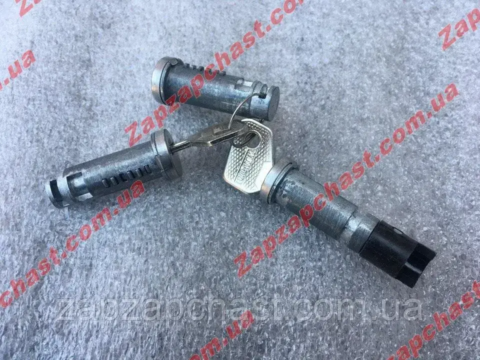 

Личинки (цилиндры) замков дверей ваз 2101