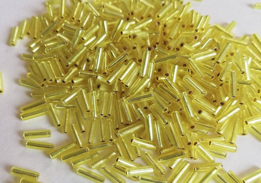 

Стеклярус Miyuki 6 мм 0006 - Silver Lined Yellow Фасування 5 г.