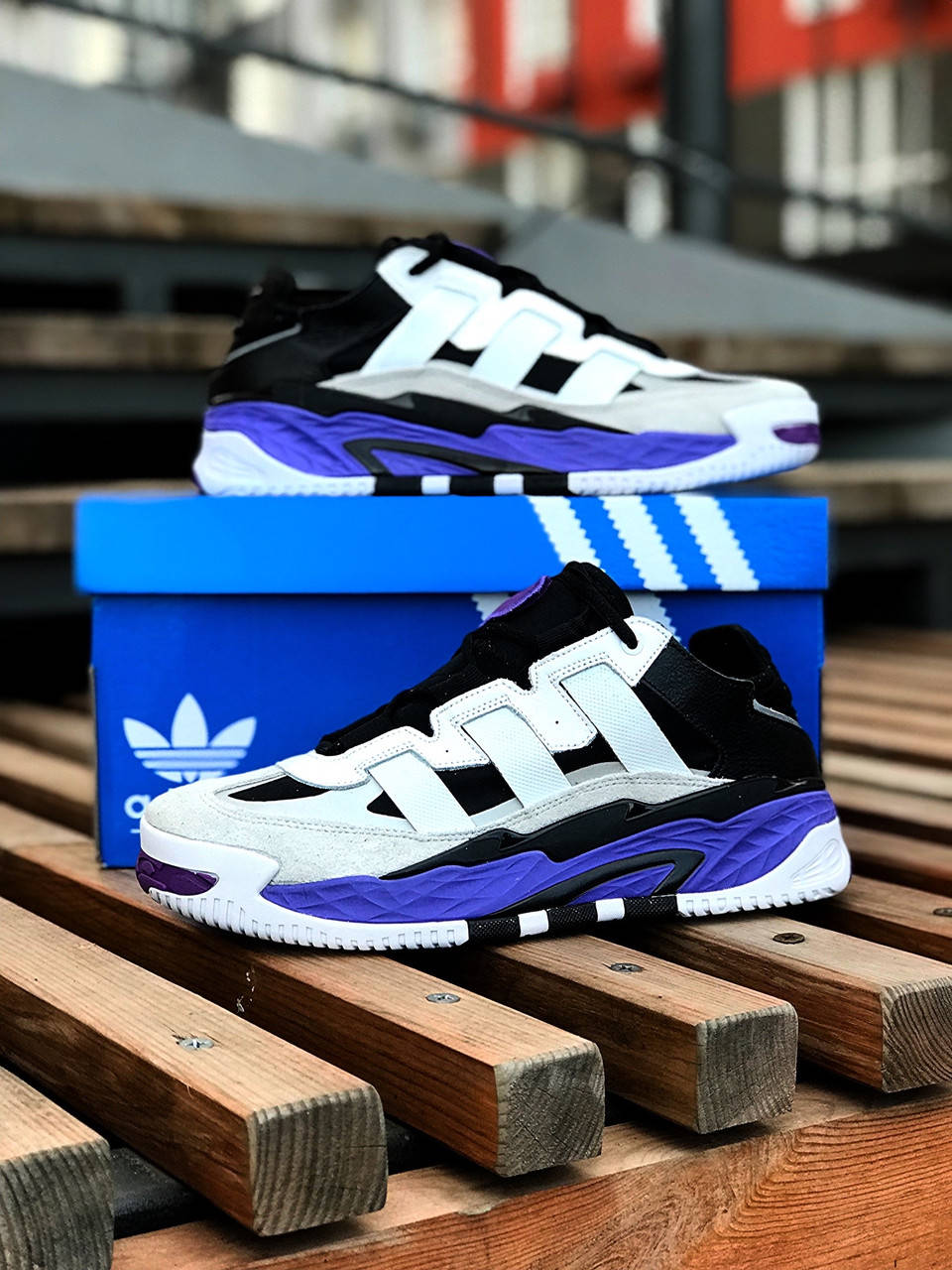 

Мужские кроссовки adidas niteball