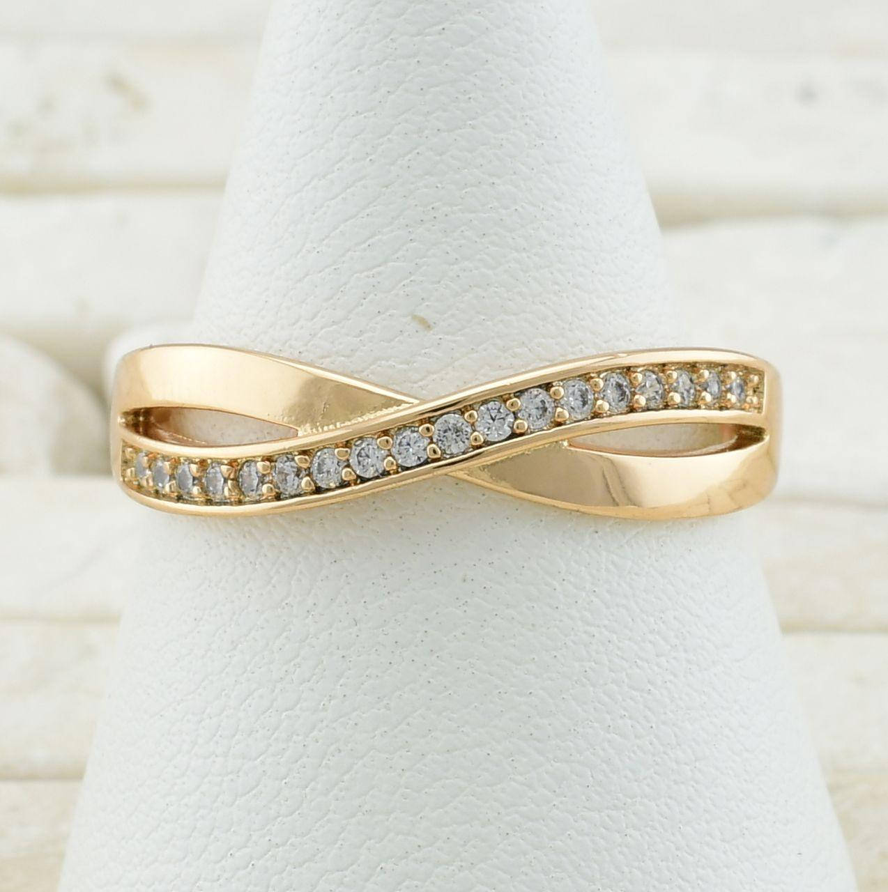 

Кольцо Xuping 14905 ширина 5 мм белые фианиты позолота 18К размер 20