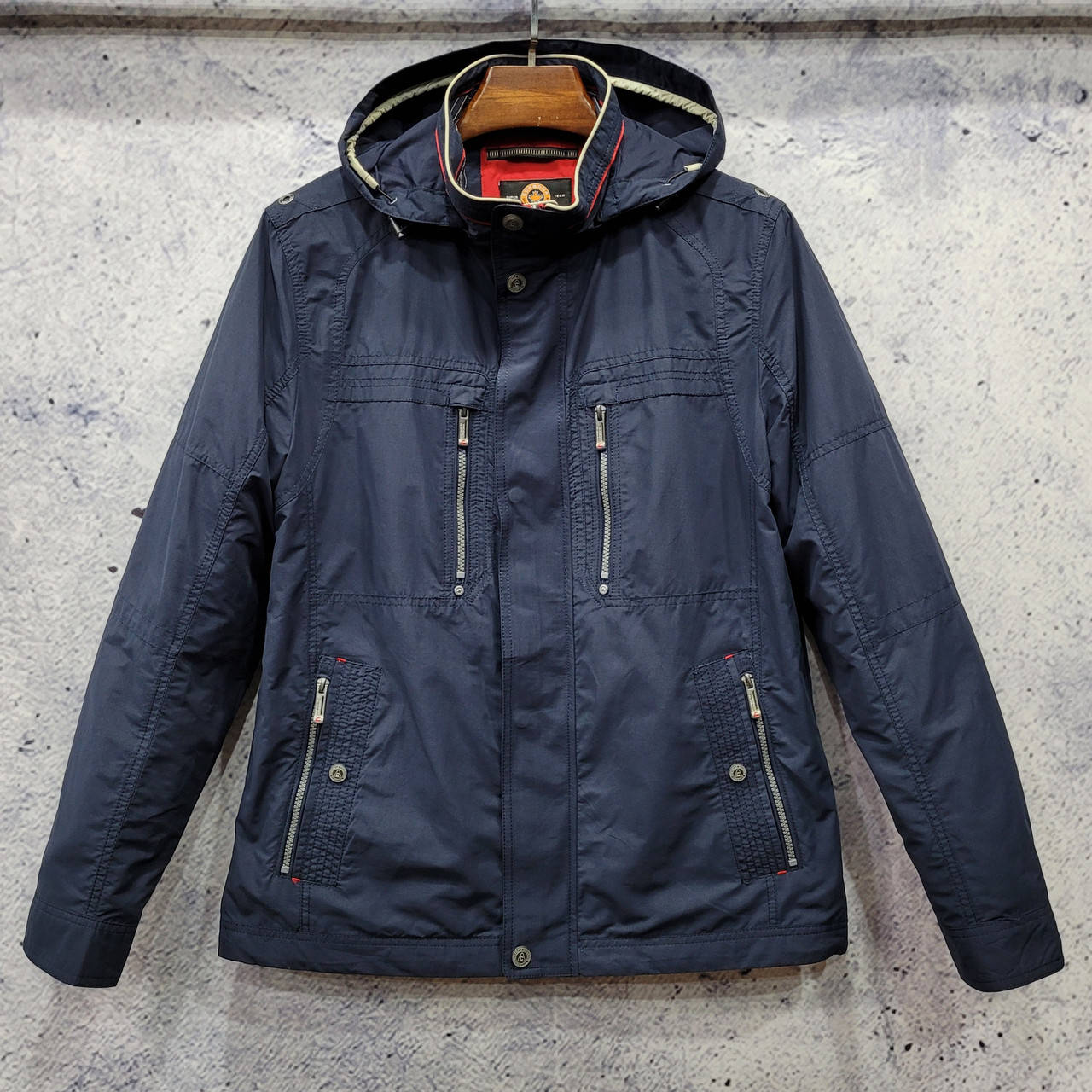 

Мужская ветровка Corbona 050. Ветровка большого размера.