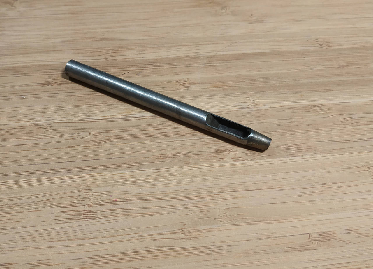 

Пробойники овальные щелевые ременные пробойник для кожи 6*4 мм