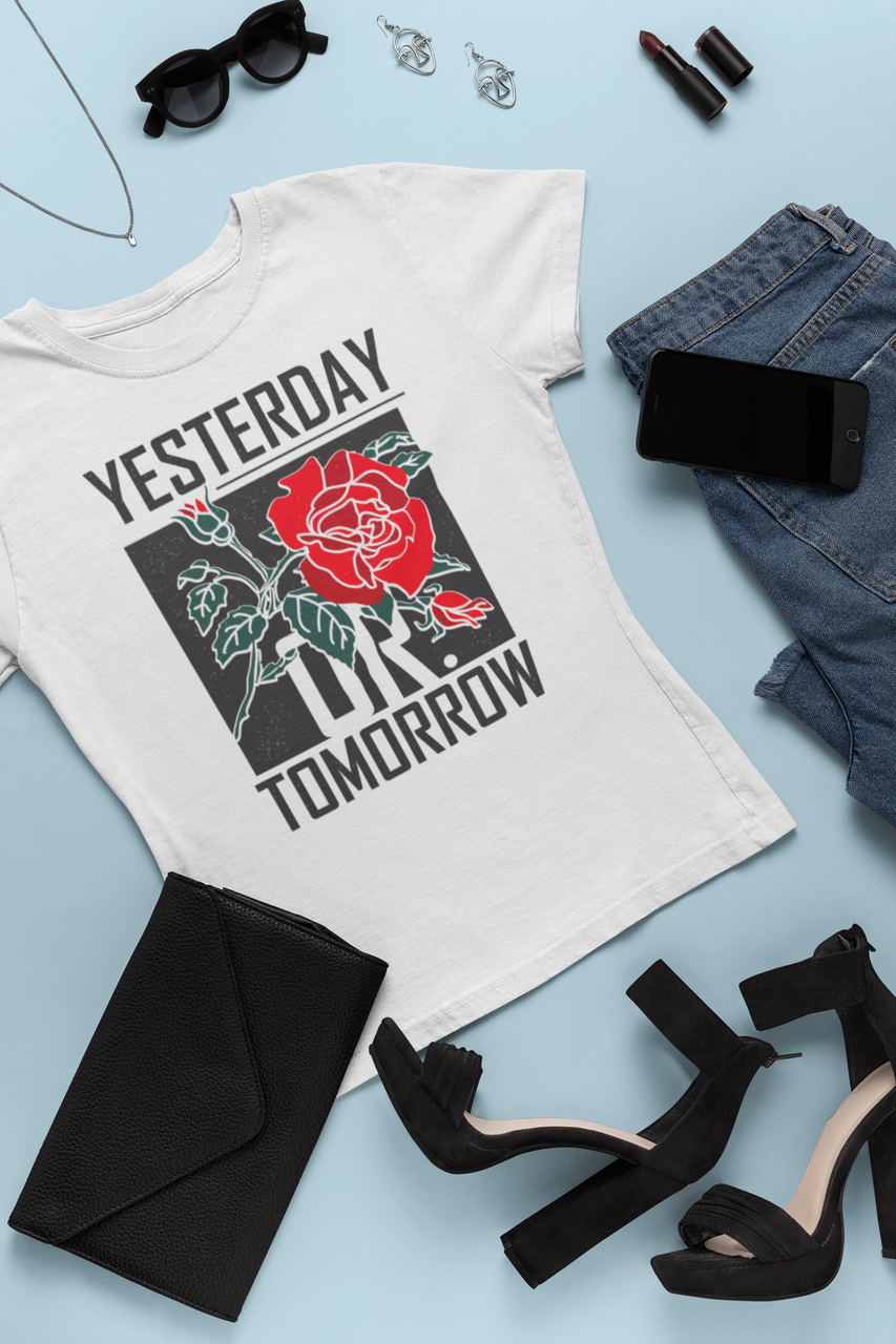 

Вчора чи завтра " Футболка жіноча з оригінальним принтом " Yesteday or tomorrow, Белый