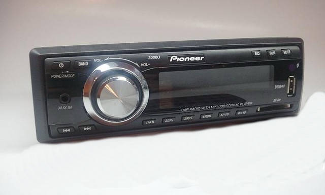 

Автомагнитола Pioneer 3000U + пульт!!!