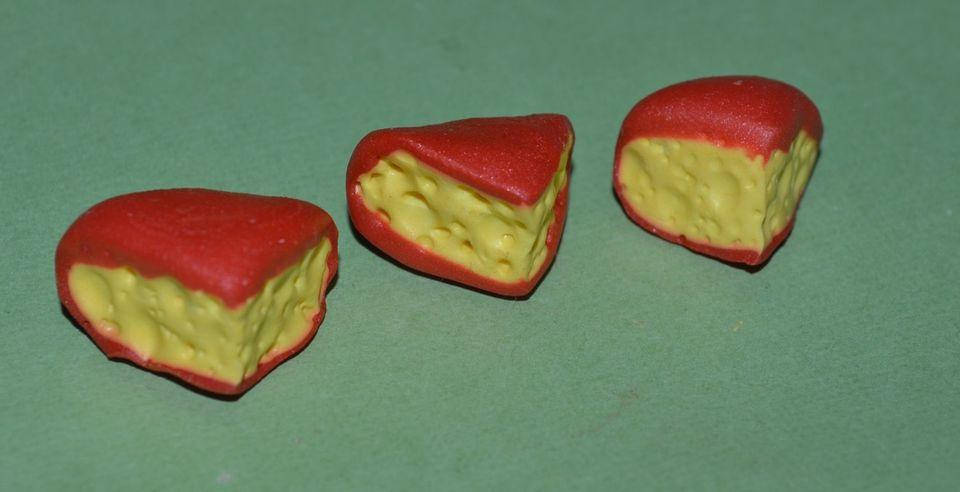 

Миниатюра кукольная еда сыр