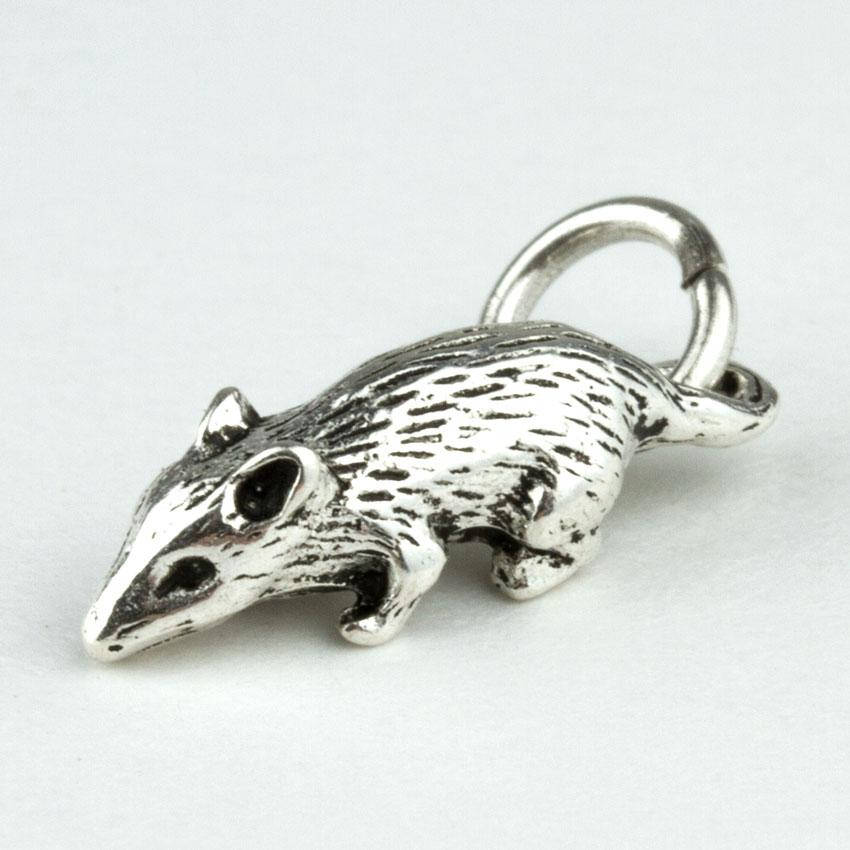 

Оберег Мышка кошельковая с кольцом Метал с посеребрением1,7х0,5х0,3 см Серебристый (20117)