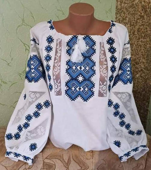 

Жіноча вишиванка