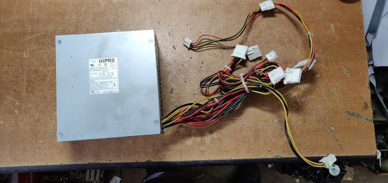 

Брендовый блок питания БП HIPRO HP-P3507F5 280W / 280Вт № 212206