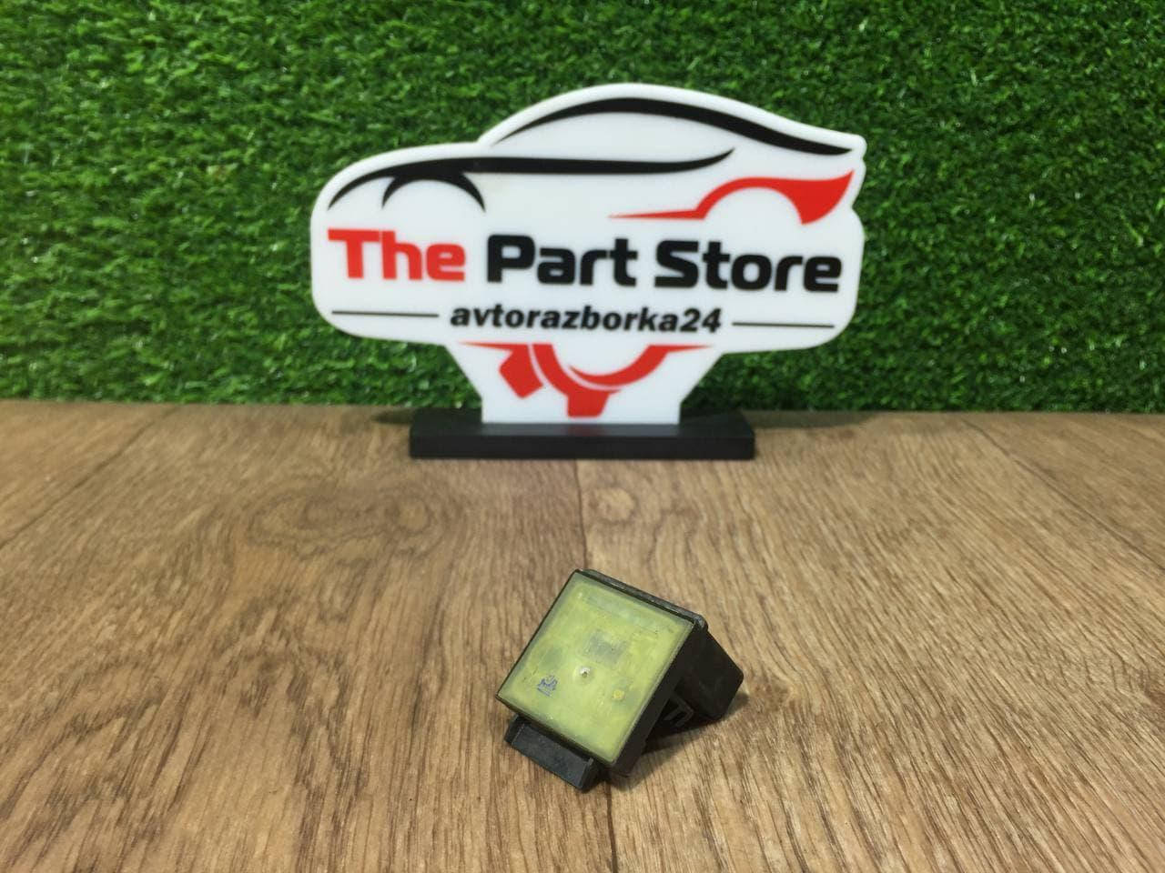 

Датчик холла педали сцепления Skoda Octavia A5 Шкода Октавия А5 2008-2013, 1K0927810D