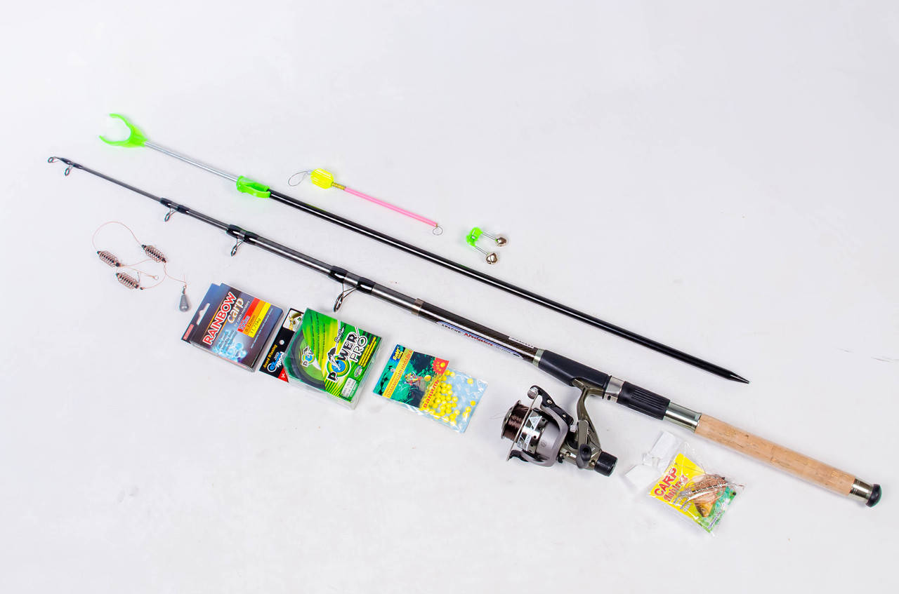 

Комплект рыболовный Спиннинг Apache Navigators в сборе +подарок! 2.70 м, Черный