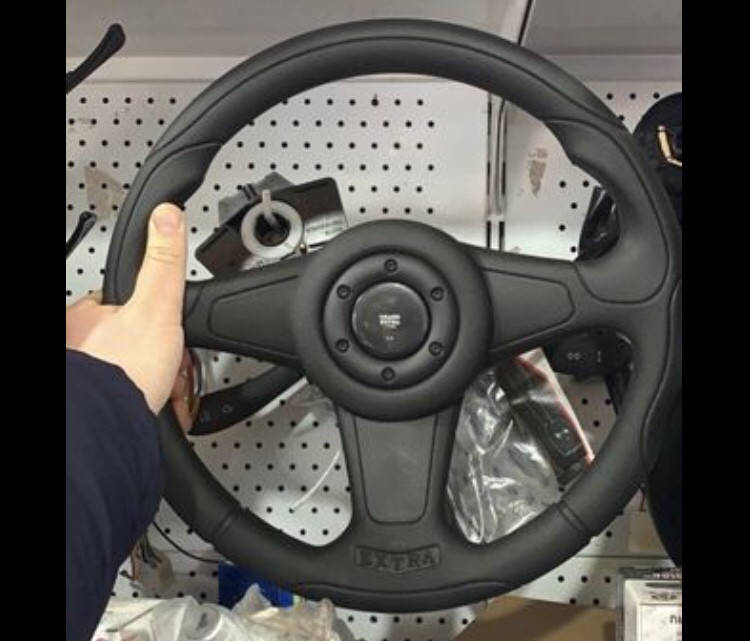 

Автомобильный руль на ВАЗ 2101-2107 Заводской