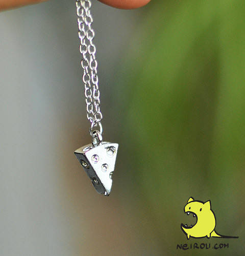 

Кулон "Cheese". Подвеска для друзей ". Цвет серебро. Цена за 1 шт