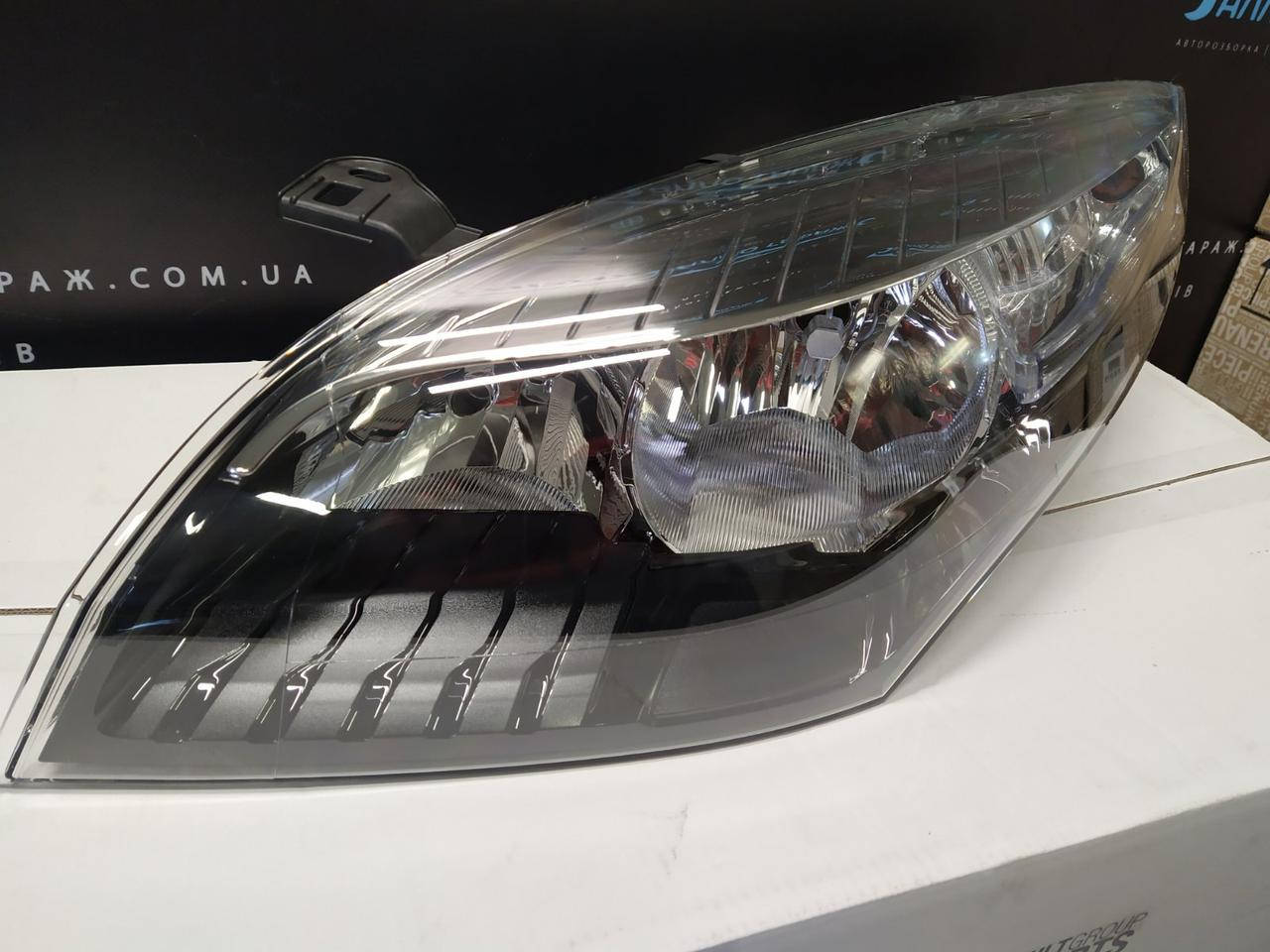 

Фара левая (хром-черная) Renault Megane 3 (2009-2013) Оригинал 260608405R Фара ліва, Рено меган 3