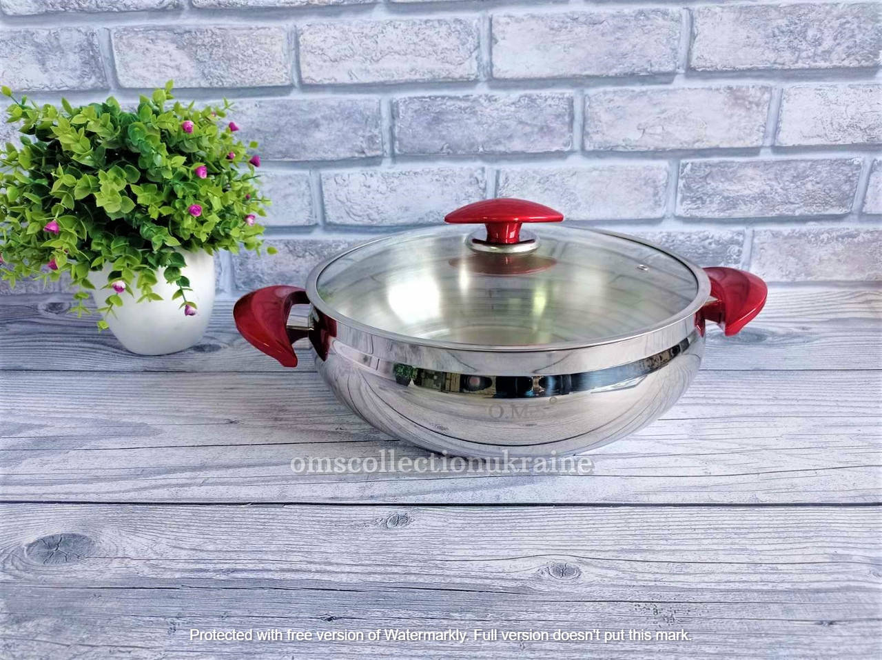 

Сотейник 3 л (24 х 8 см), крышка стеклянная, ручки бакелит (красные) O.M.S. Collection, арт. 2038-L