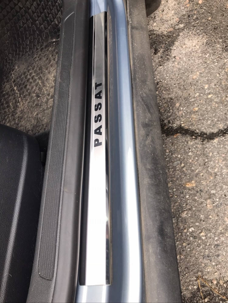 

Накладки на пороги Volkswagen Passat B6 нержавейка