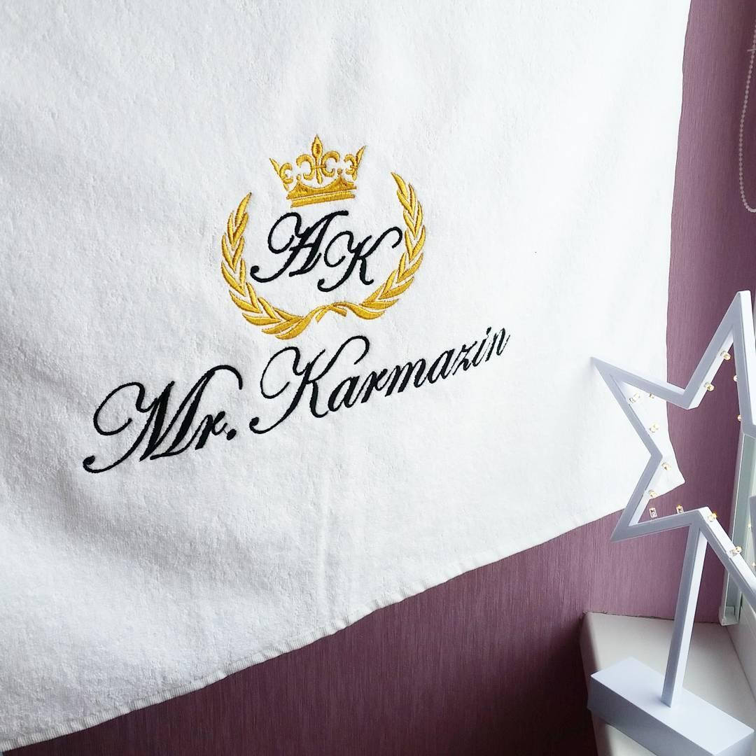 

Полотенца велюровые с вышивкой под заказ, синие белый, Банное