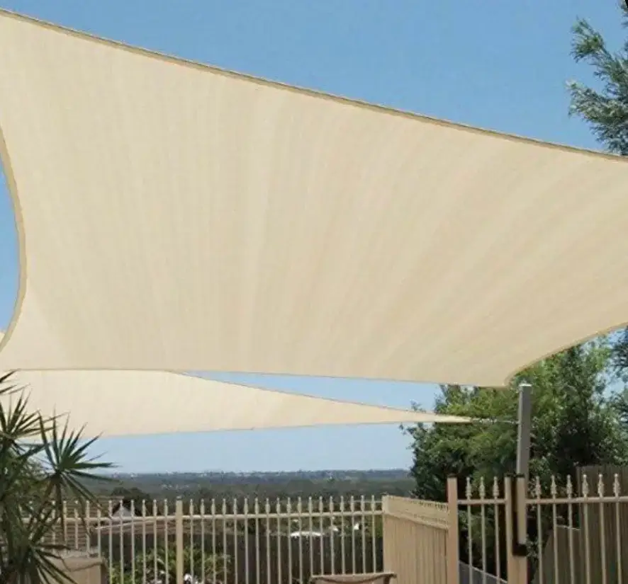 

Тент-парус теневой 5 х 5 м квадратный из сетки цвета "молоко". Степень затенения 95% - UkMarket