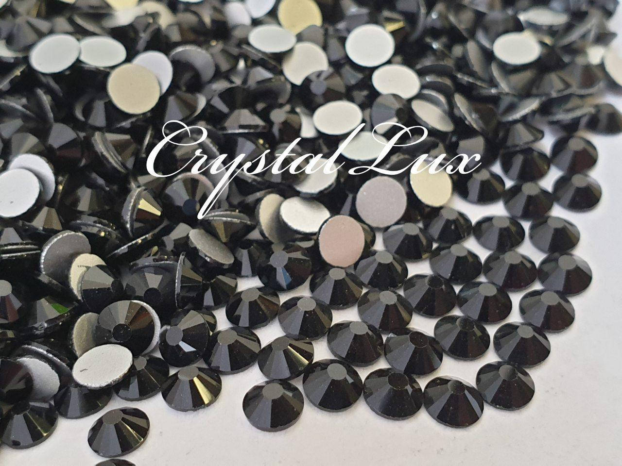 

Стразы Lux ss16 Jet (4.0mm) 100шт