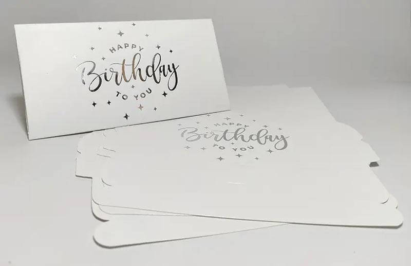 

Конверт для денег "Happy Birthday" серебряное тиснение