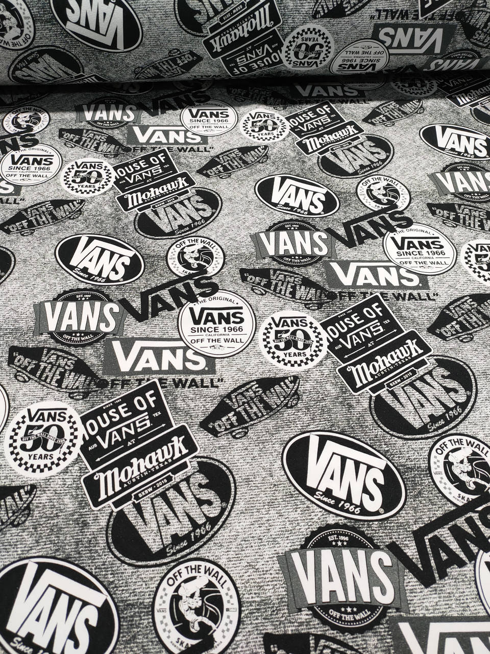

Футер двунитка "Vans", диджитал