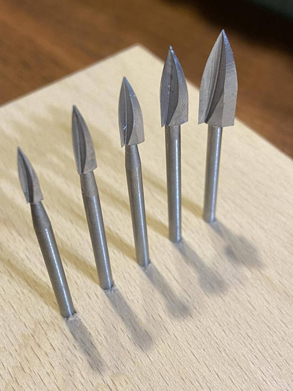 

Набор фрез для резьбы по дереву 5 шт для гравера, Dremel, бормашинки и тд.