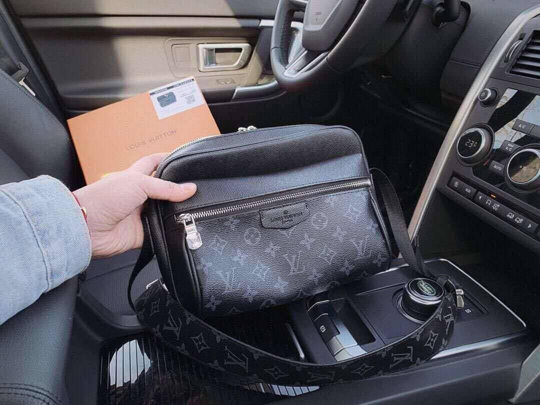 

Мужская сумка Louis Vuitton