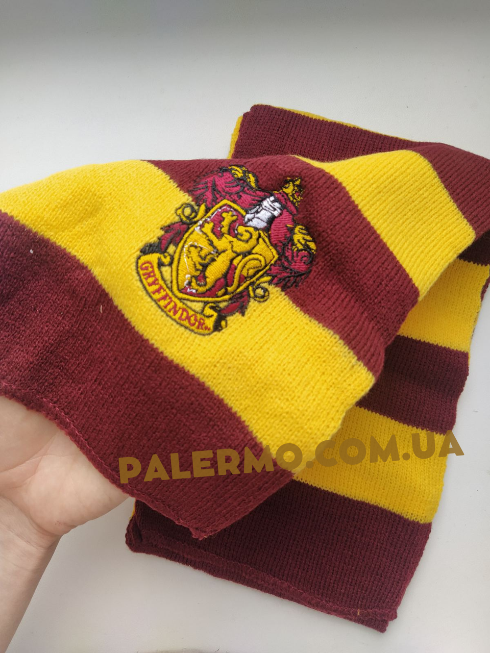 

Шарф Гарри Поттер с эмблемой Гриффиндора Harry Potter Gryffindor, Бордовый