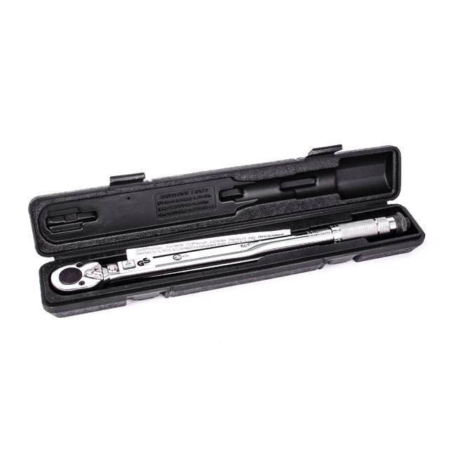 

Динамометрический ключ 1/2", 28-210 NM INTERTOOL XT-9006