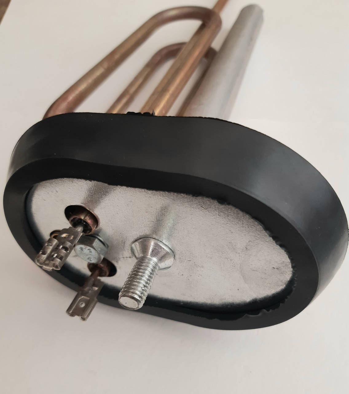 

ТЭН для бойлера Ariston 2 кВт в сборе ( магниевый анод ,фланец,прокладка)