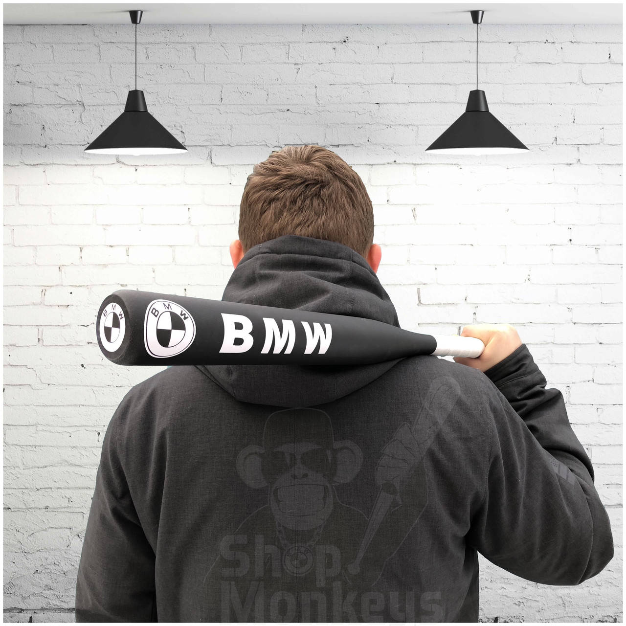 

Бейсбольная бита «BMW»