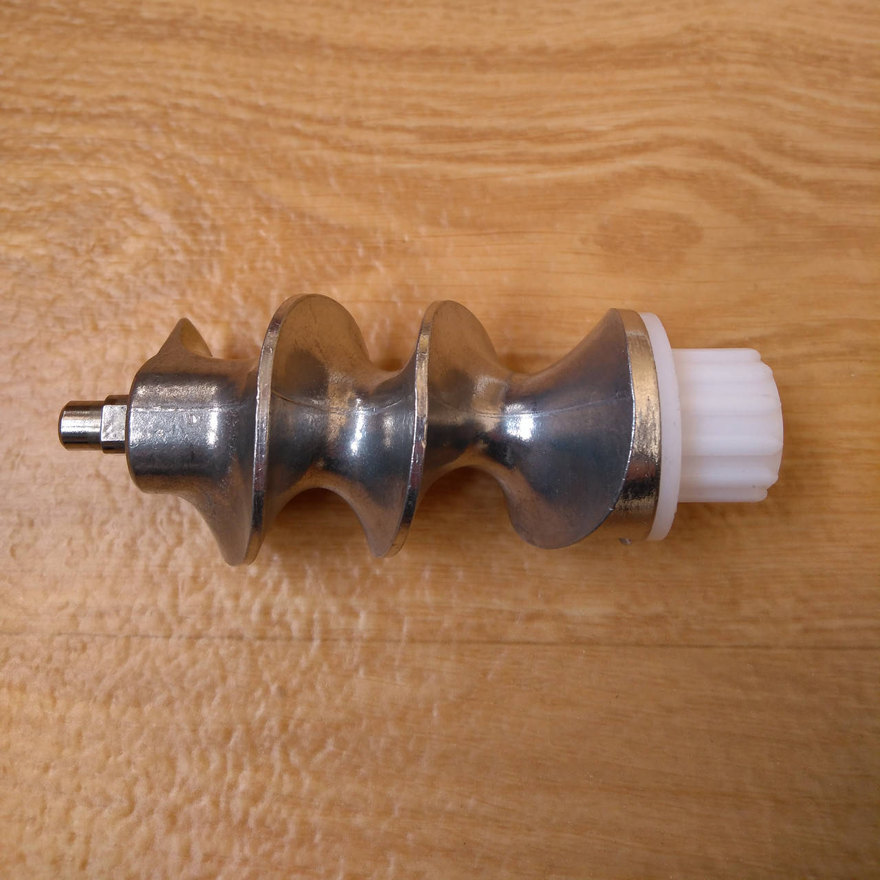 

Шнек для мясорубки Zelmer 86.1270 кв. 9х9х5, L=108 mm