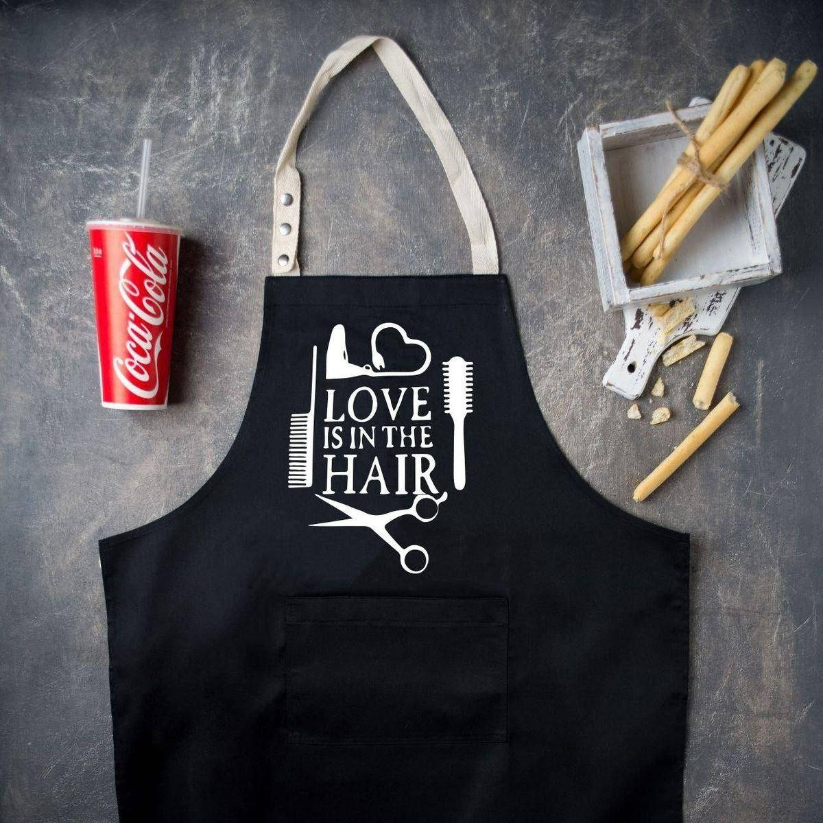 

Фартук для парикмахера с надписью "Love is in the hair", Черный