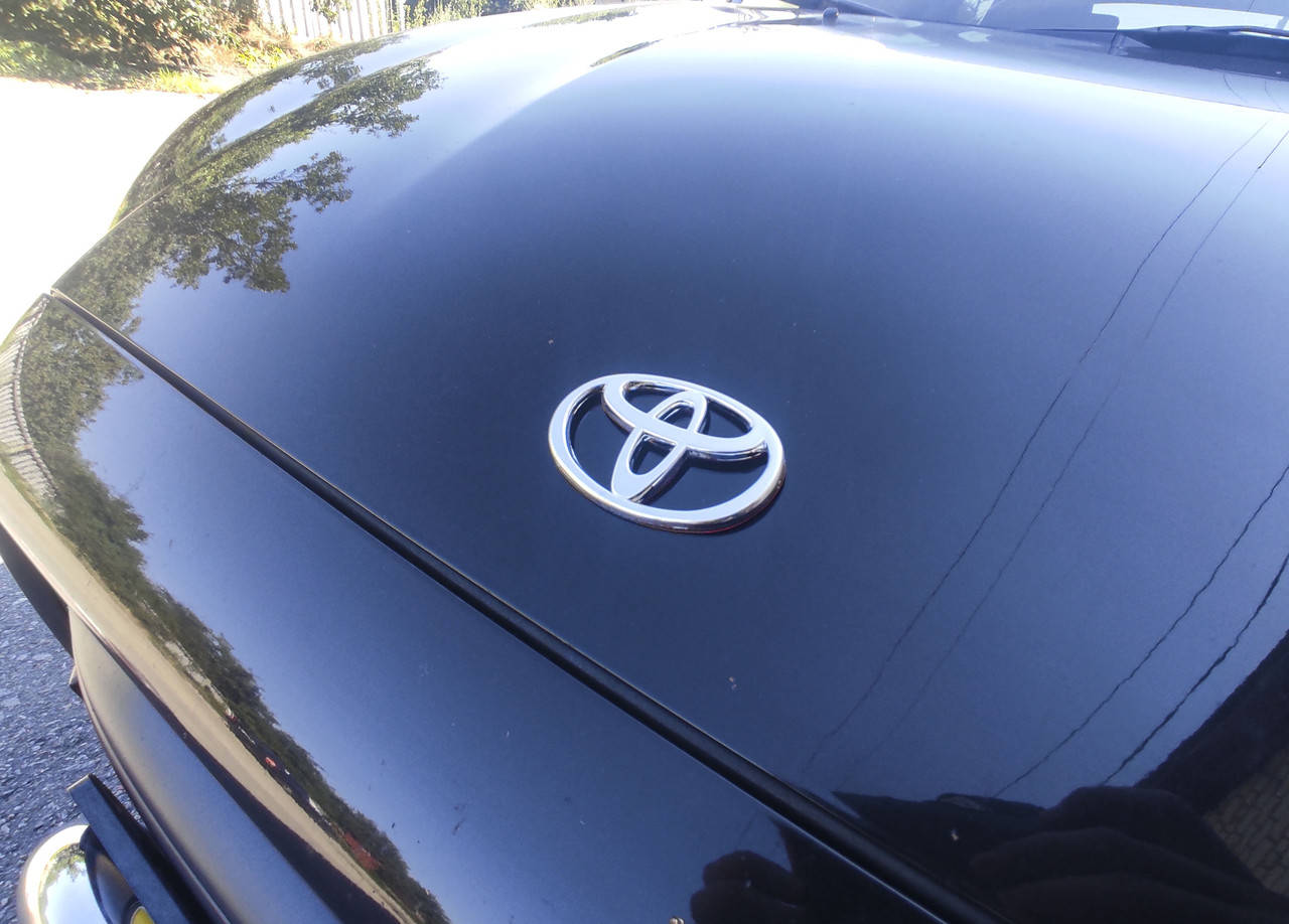 

Эмблема, логотип TOYOTA 75*50 мм. Значек Тойота в решетку радиатора и на багажник