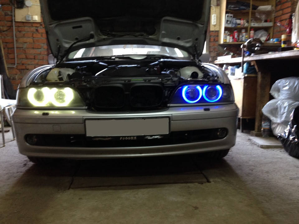 

CCFL Ангельские глазки на BMW E46 без линз Синие